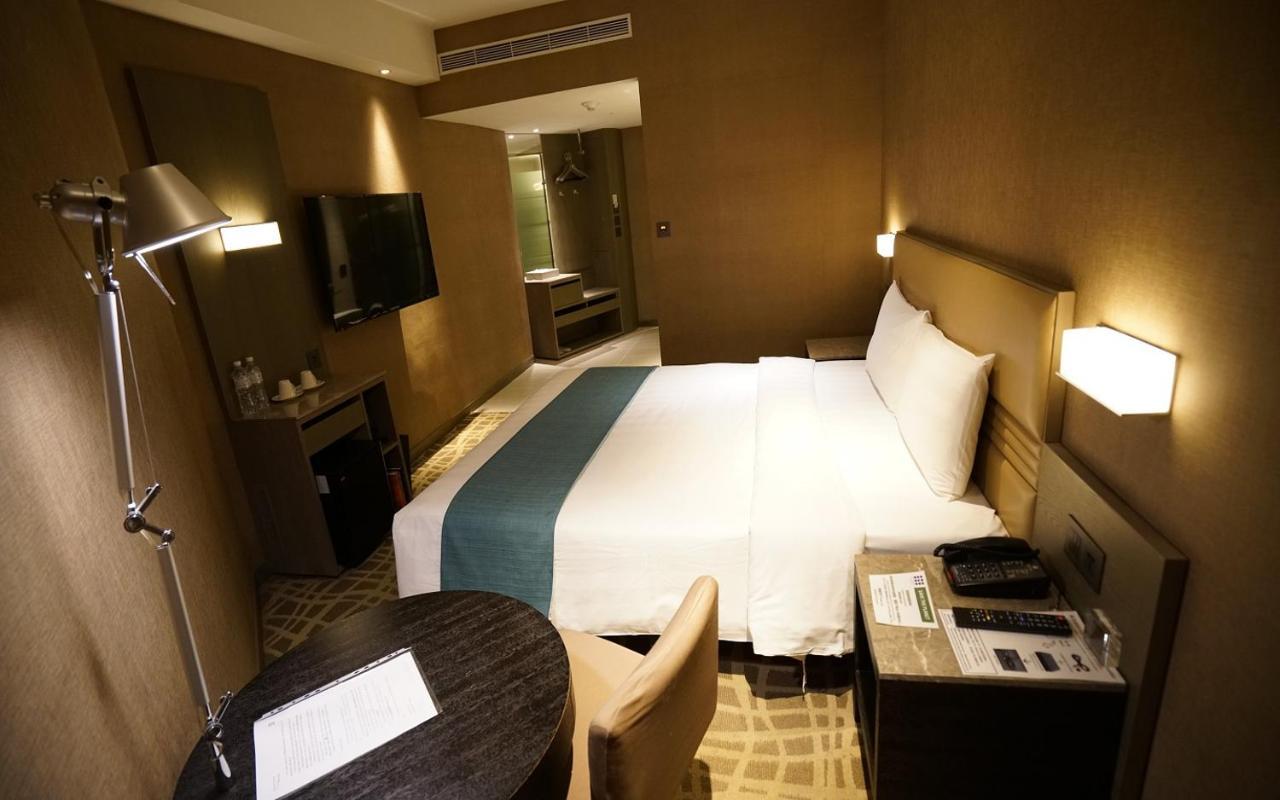Hotel Midtown Richardson Тайбэй Экстерьер фото
